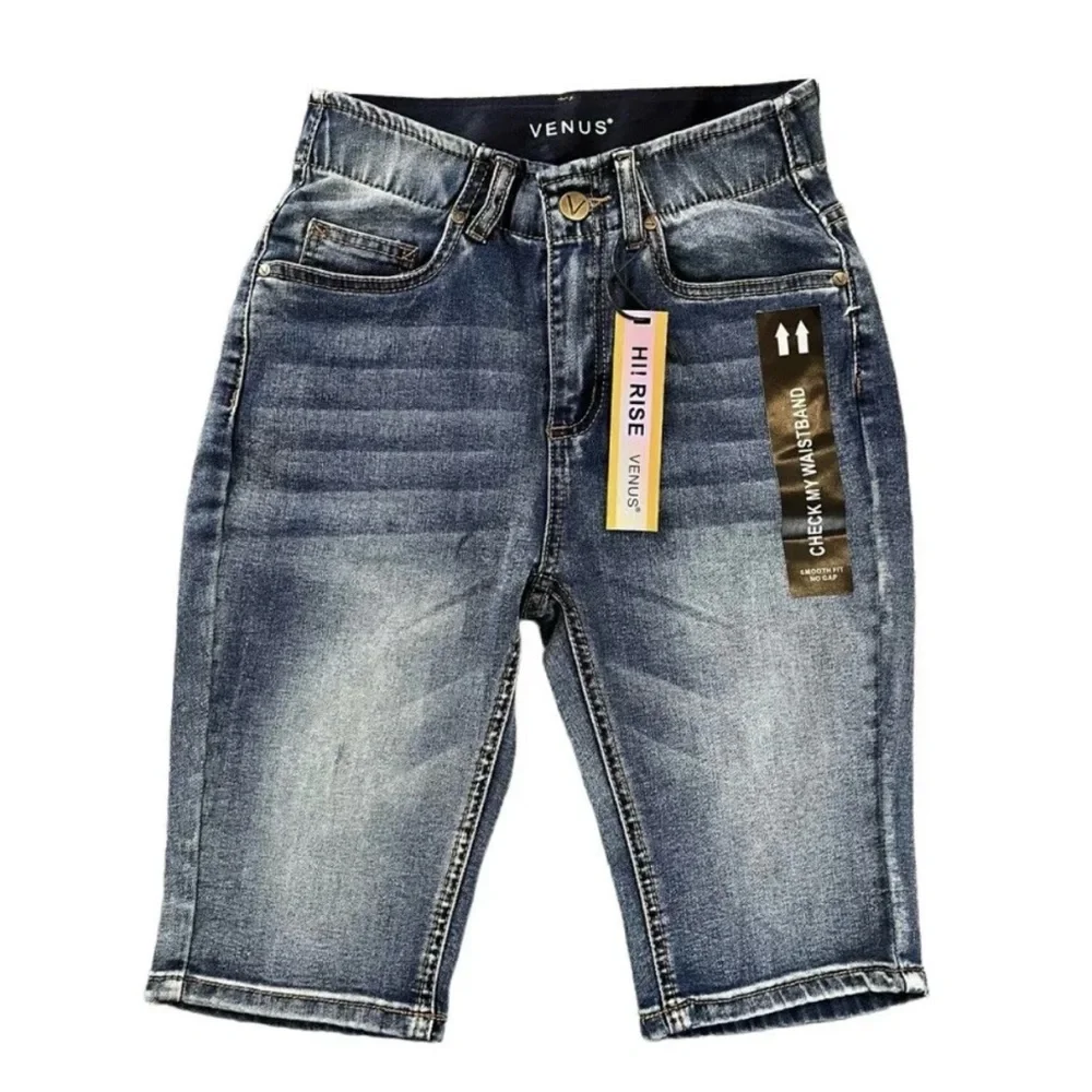 Venus Bermuda Jean Shorts Womens 4 Elastic Waistband Medium Wash V221024 - Picture 2 of 3